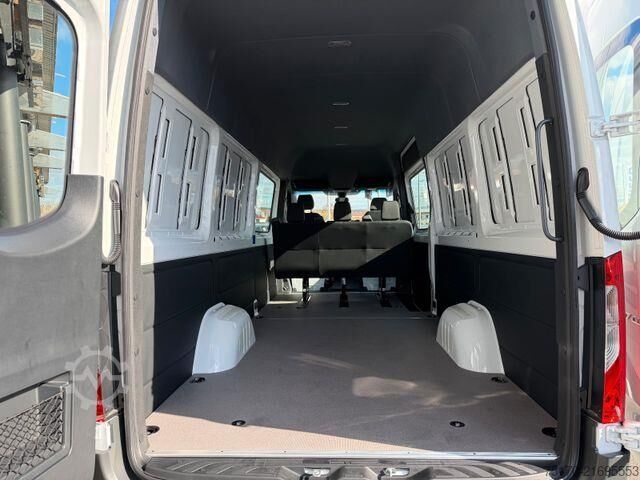 Kleinbus Mercedes-Benz Sprinter 317 CDI Mixto/DoKa Standheiz AHK