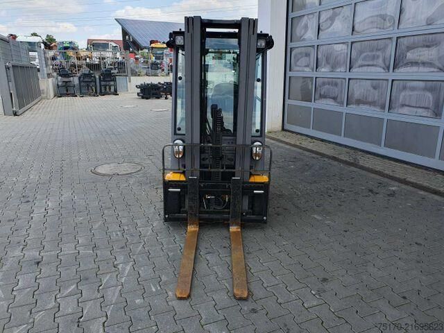 Gabelstapler Jungheinrich EFG 215 / Triplex: 4.25m! / nur 3.439h! / 2022