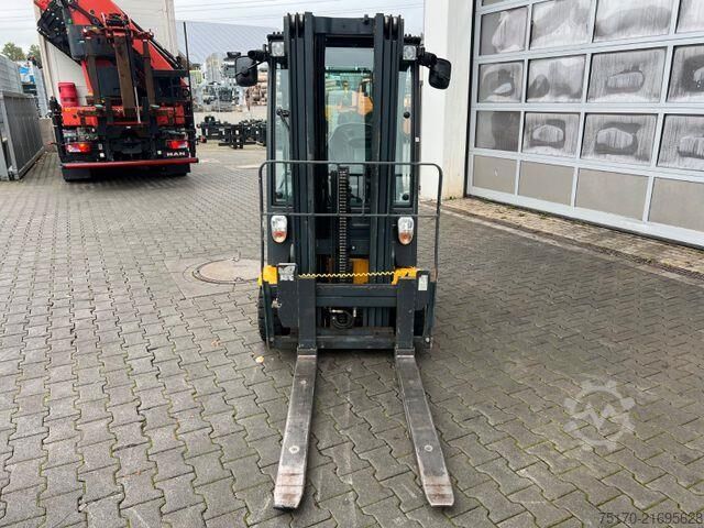 Gabelstapler Jungheinrich EFG 215 / Triplex: 4.25m! / SS / 1.285h / 2021