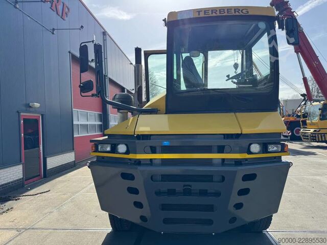Terminal tractor Terberg RT 382