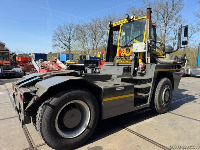 Terminal tractor Terberg RT 382