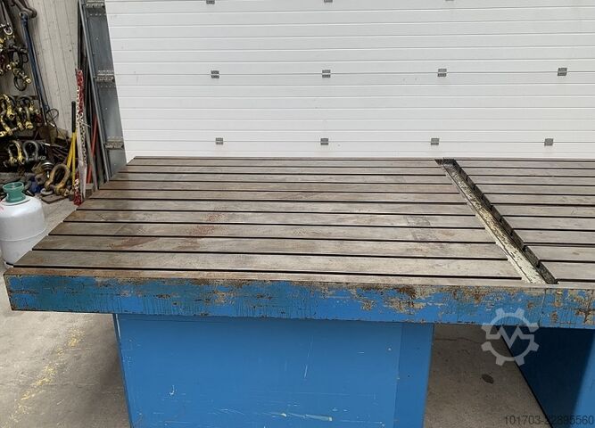 Cast iron bed Taque en fonte rainurée 3650 x 1370 x 150 mm