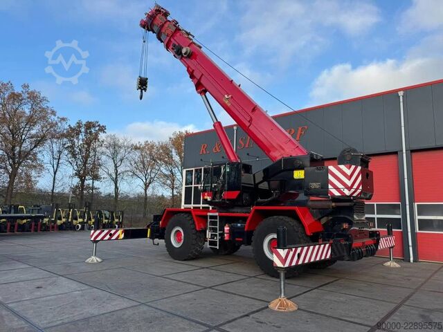 Geländekran Terex RT100