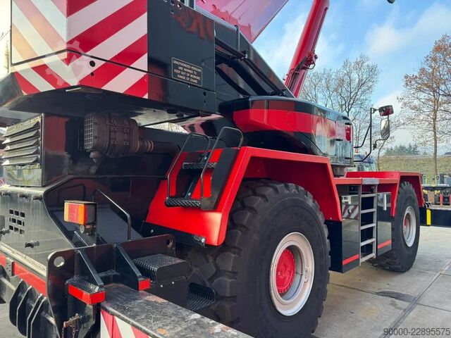Geländekran Terex RT100