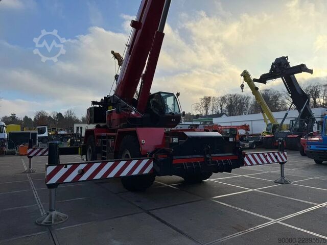 Geländekran Terex RT100