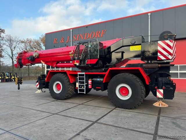 Geländekran Terex RT100
