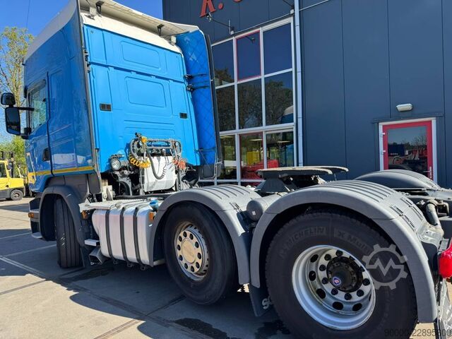 Standard tractor Scania R520 LA