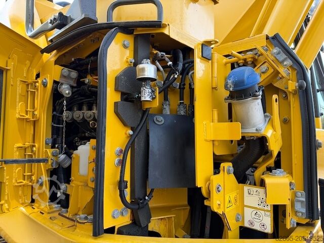 Crawler excavator Komatsu PC 228 USLC-11