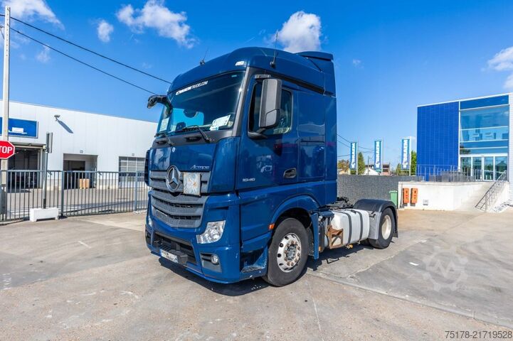 Standard tractor Mercedes-Benz ACTROS 1846 LS+ADR
