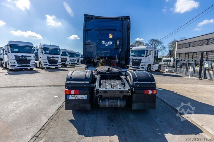 Standard tractor Mercedes-Benz ACTROS 1846 LS+ADR