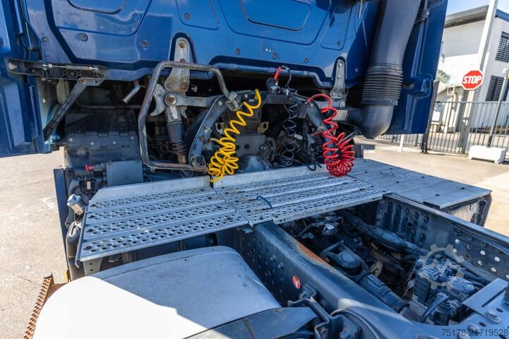 Standard tractor Mercedes-Benz ACTROS 1846 LS+ADR