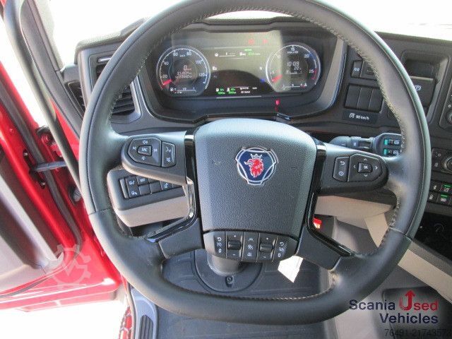 Standard tractor unit Scania R 460 A4x2NA