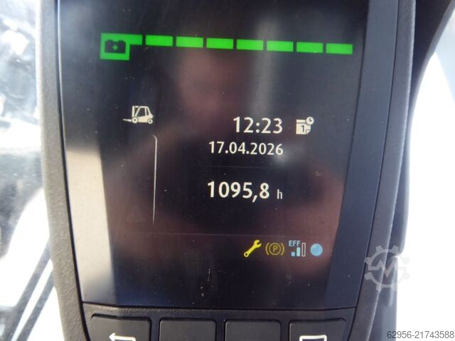 Electric 4-wheel forklift Linde E20PH-02