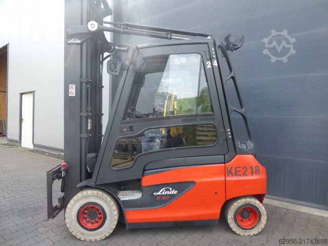 Electric 4-wheel forklift Linde E30-01