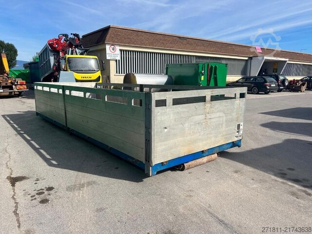 Roll-off container  CONTAINER SCARRABILE USATO A PIANALE CON SPONDE