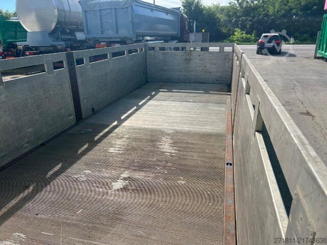 Roll-off container  CONTAINER SCARRABILE USATO A PIANALE CON SPONDE