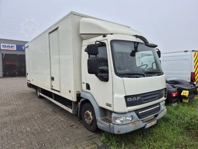 Geschlossener Behälter DAF LF 45 180