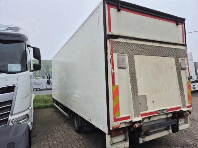 Geschlossener Behälter DAF LF 45 180