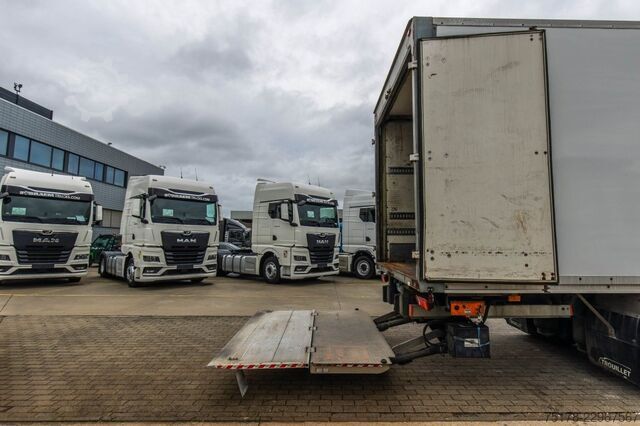 Koffer RENAULT D19 280 DTI+DHOLLANDIA 2T.