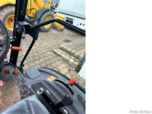 Traktor New Holland /Solis H26 HST Kabine+Fronthydraulik