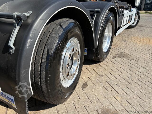 Hook arm system Volvo FH + HAAKARM SYSTEEM + AFDEKNETTEN + SMART TACHO