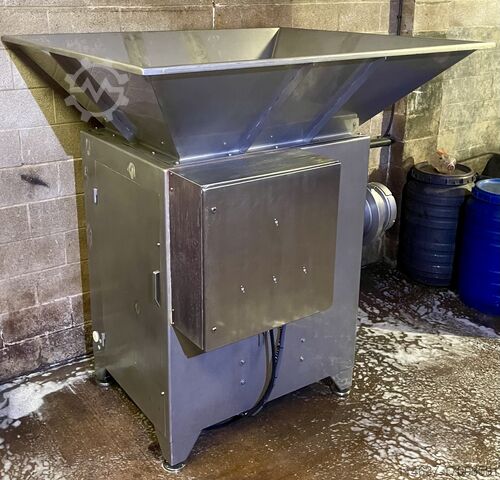 Fresh / Frozen Meat Grinder WolfKing C250 UNI