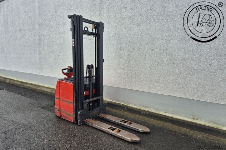 Pallet stacker Linde L14i