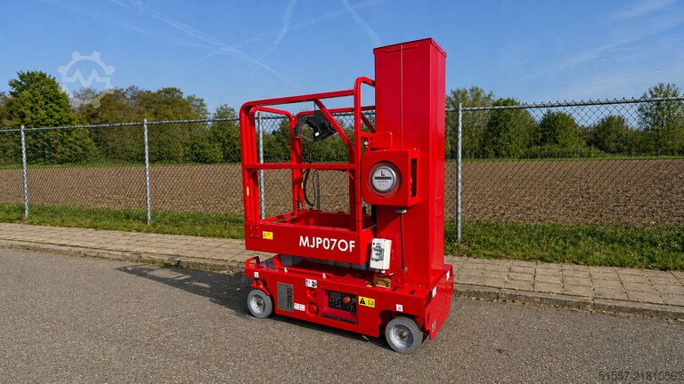 Mobile work platform MAGNI MJP07OF | 2025