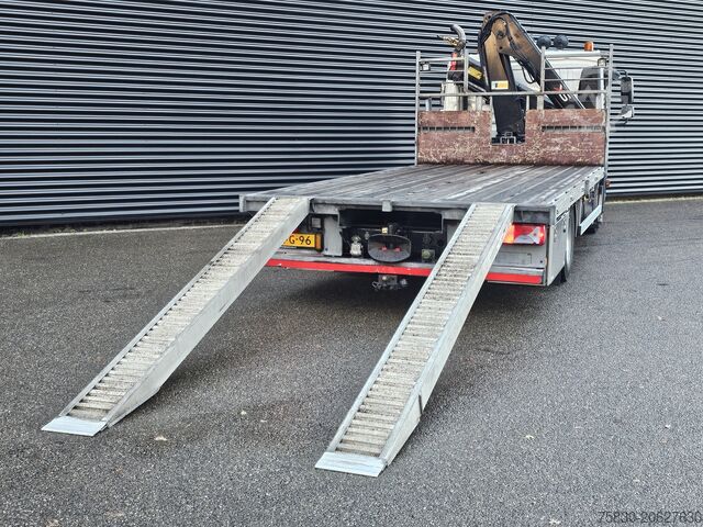 Crane truck MAN TGL 12.220 / HIAB CRANE / MACHINE TRANSPORT