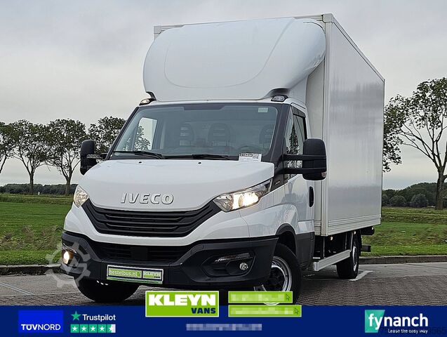 Suitcase IVECO DAILY 35S18 Bakwagen Laadklep!