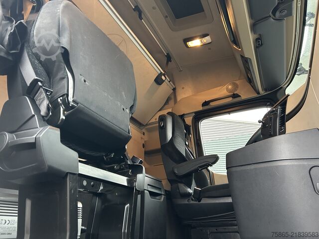 Standard tractor Mercedes-Benz Actros 1845 Streamspace / 653 dkm / Tacho V2 / ...