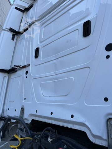 Standard tractor Mercedes-Benz Actros 1845 Streamspace / 653 dkm / Tacho V2 / ...