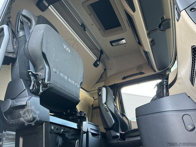 Standard tractor Mercedes-Benz Actros 1842 Streamspace / 575 dkm / Tacho V2 / ...
