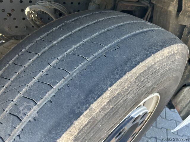 Standard tractor Mercedes-Benz Actros 1842 Streamspace / 575 dkm / Tacho V2 / ...