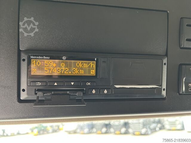 Standard tractor Mercedes-Benz Actros 1842 Streamspace / 574 dkm / Tacho V2 / ...
