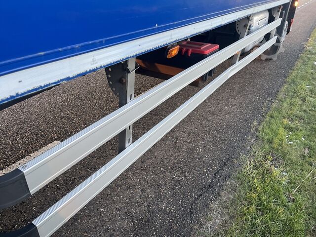 Truck - box truck - DAF CF 230FA - EURO6 - 2017 - side door/tail lift - very clean! DAF CF 370 FA
