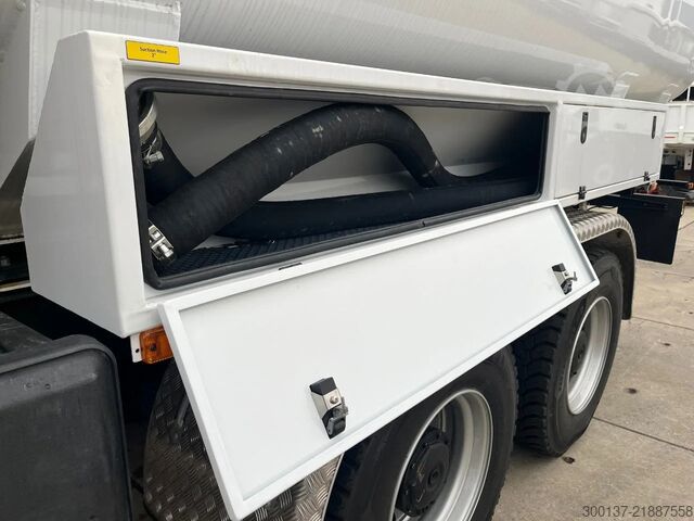 Tanker truck Mercedes-Benz Axor 3344 6x4 Water Tank Truck