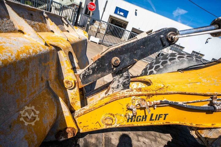 Wheel loader CATERPILLAR CAT 924G // GODET 3m3