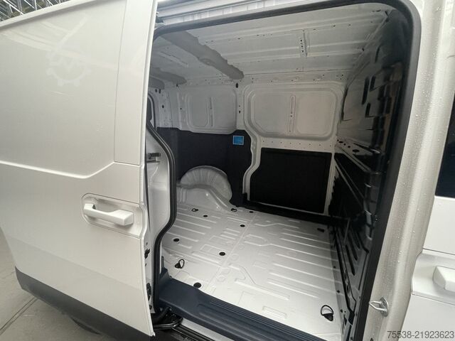 Kastenwagen Kia PV5 CARGO L2H1 71.2 kWh PLUS Wärmepumpe+Allwetterreif.