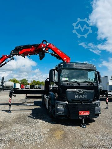 Flatbed truck MAN 26.480 6x4-4 Hydrodrive Fassi Kran F545 Jib