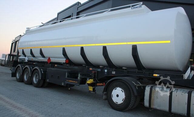 Tanker semitrailer Lider Tanker