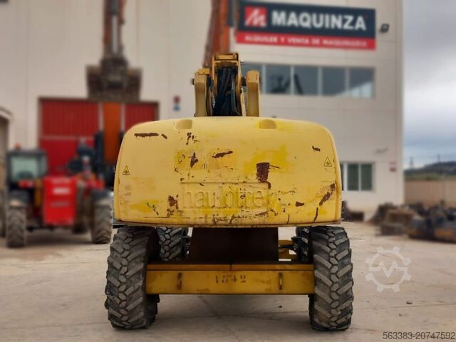 Telescopic boom lift Haulotte H21TX