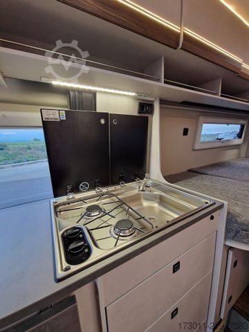 Campervan PÖSSL Summit Shine 600L  180PS Automat Markise Solar