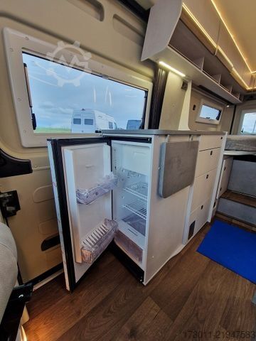 Campervan PÖSSL Summit Shine 600L  180PS Automat Markise Solar