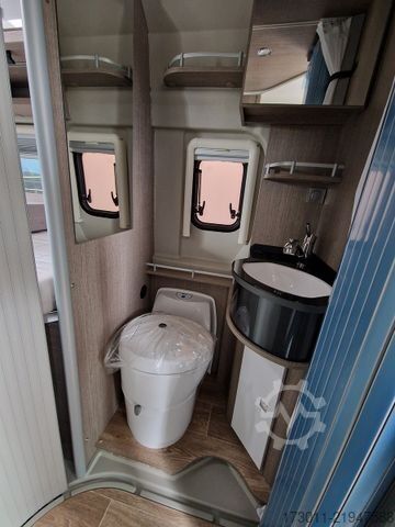 Campervan PÖSSL Roadcruiser Fiat Automat 180PS Dieselheizung