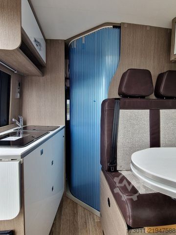Campervan PÖSSL Roadcruiser Fiat Automat 180PS Dieselheizung