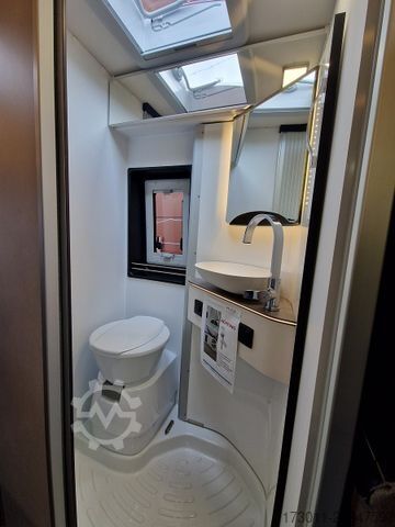Campervan PÖSSL Summit Shine 640 Automat Premium