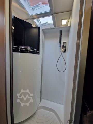 Campervan PÖSSL Summit Shine 640 Automat Premium