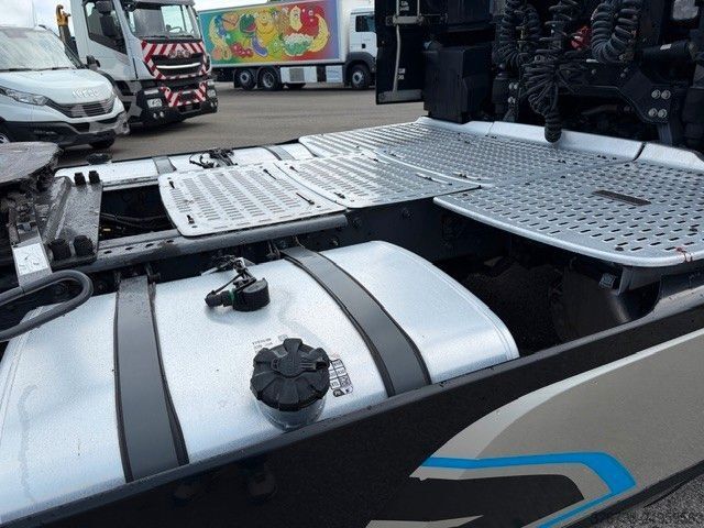 Standard tractor unit DAF XF 530 FT SSC Intarder Standklima 90th-Special
