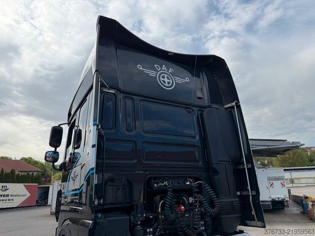 Standard tractor unit DAF XF 530 FT SSC Intarder Standklima 90th-Special